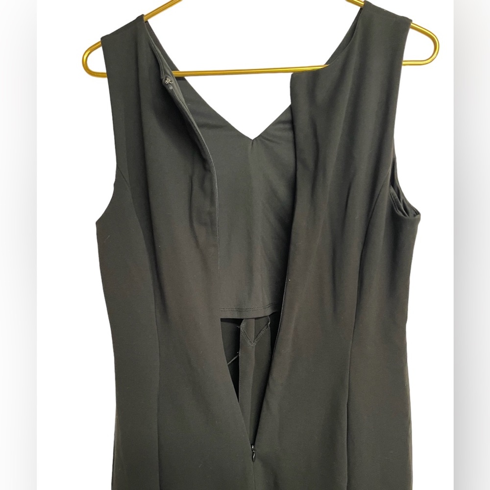 Talbots 12P black dress with white eyelet bottom and zip up back - Picture 6 of 7